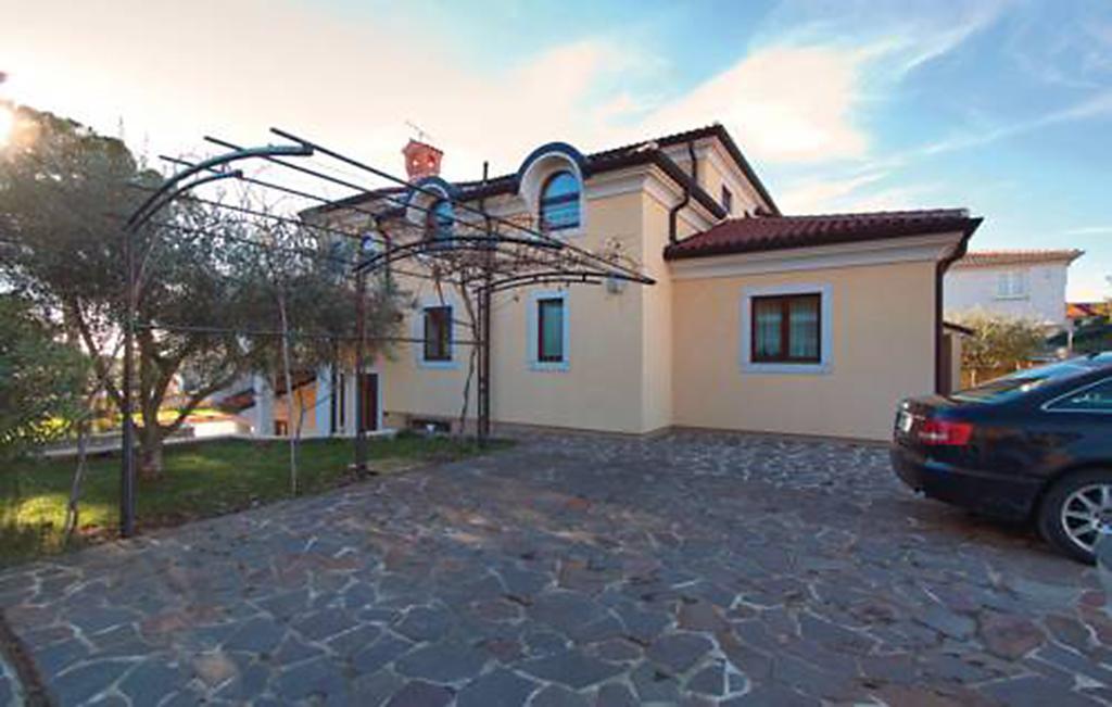 Apartments Villa Teuta อูมัค ภายนอก รูปภาพ
